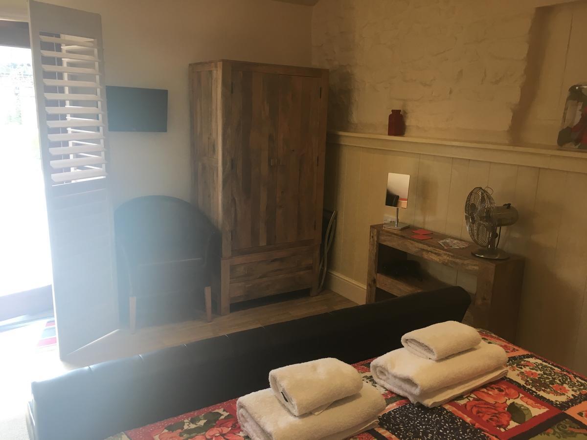 Widbrook Barns Bed & Breakfast Bradford-On-Avon Ngoại thất bức ảnh